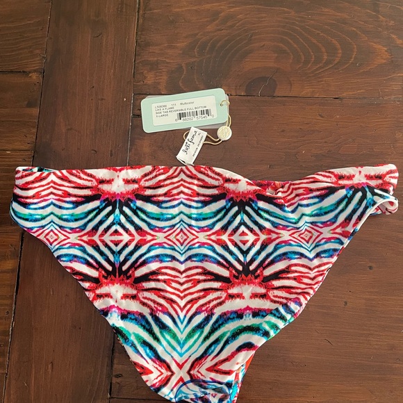 NWT Luli Fama Reversible Bikini Bottom- Like A Flame XL - Picture 4 of 6